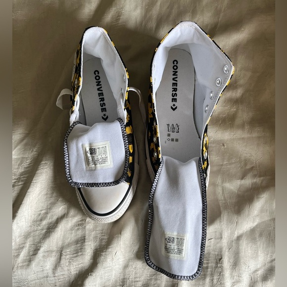Converse Women's Sunflower Print High-Tops - Picture 7 of 10